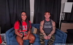 Negra cavala demais tomando piroca no rabo